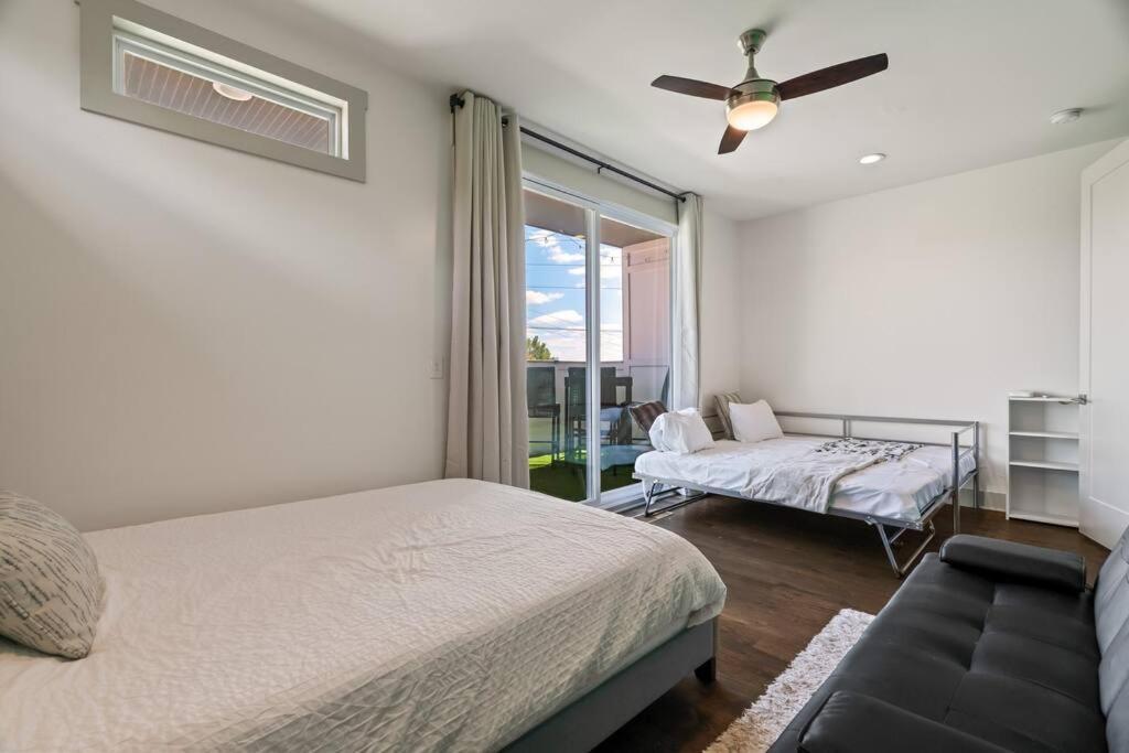 King Bed, Balcony, Covered Patio & Firepit! 8 Minutes From Broadway Nashville Ngoại thất bức ảnh