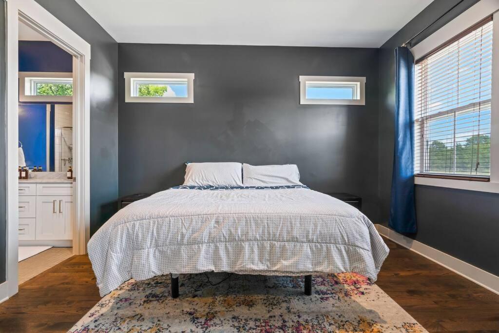 King Bed, Balcony, Covered Patio & Firepit! 8 Minutes From Broadway Nashville Ngoại thất bức ảnh