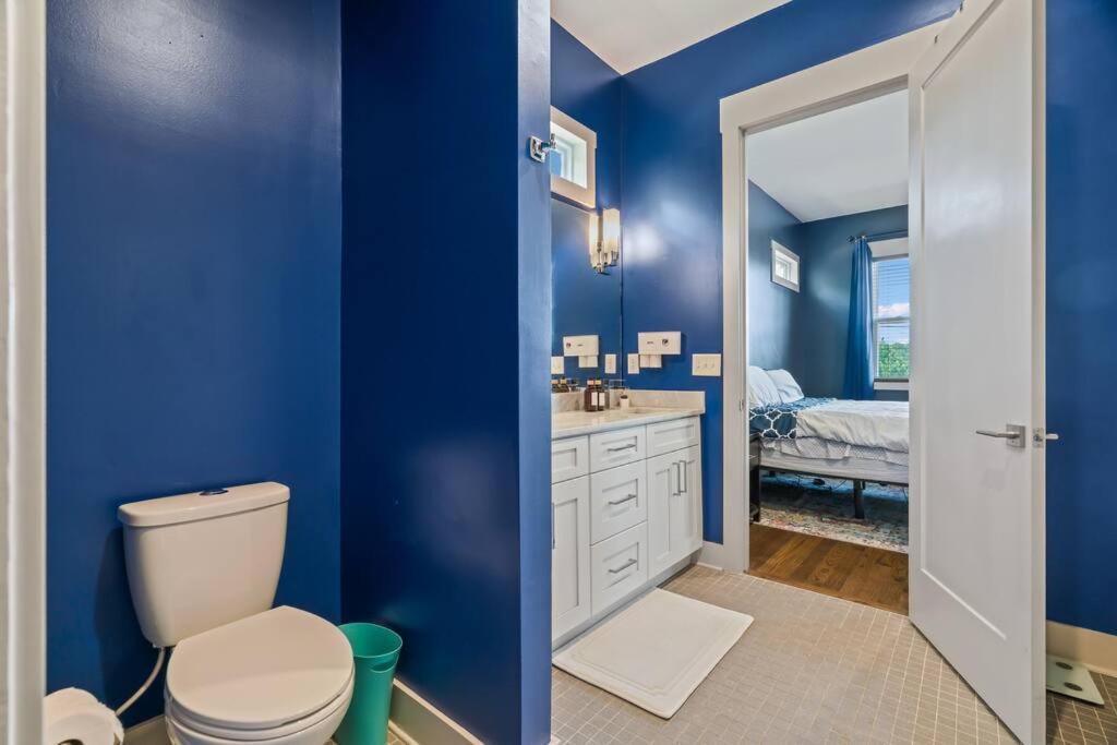 King Bed, Balcony, Covered Patio & Firepit! 8 Minutes From Broadway Nashville Ngoại thất bức ảnh