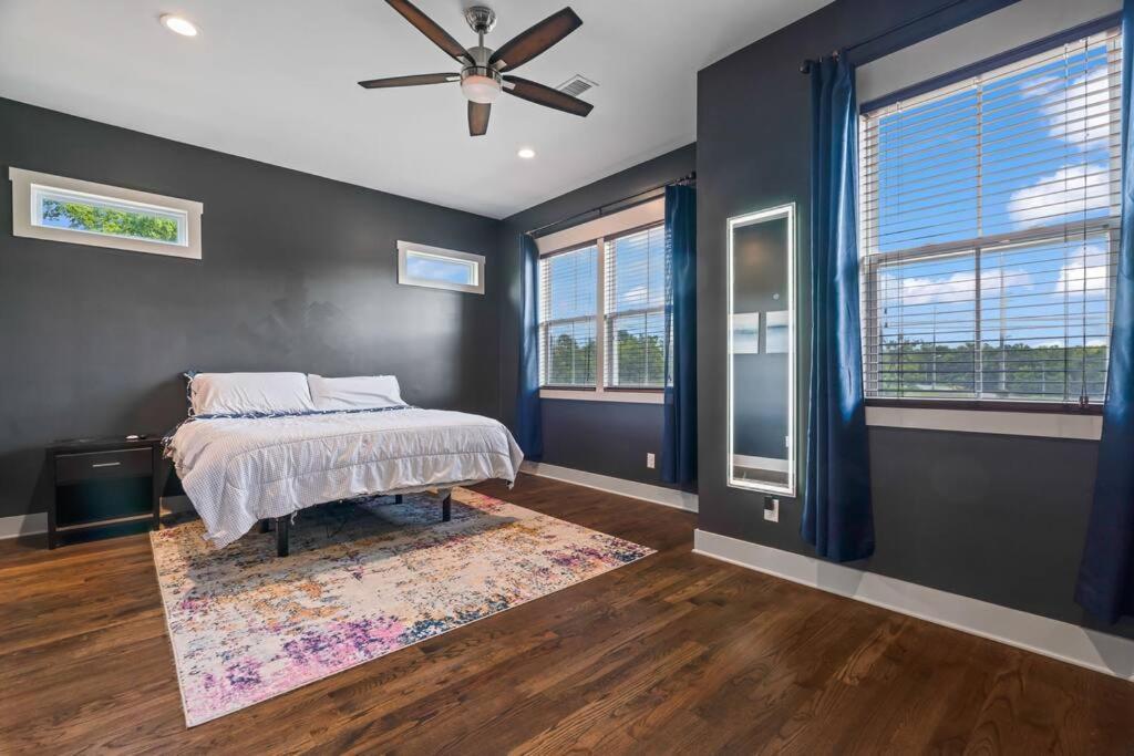 King Bed, Balcony, Covered Patio & Firepit! 8 Minutes From Broadway Nashville Ngoại thất bức ảnh